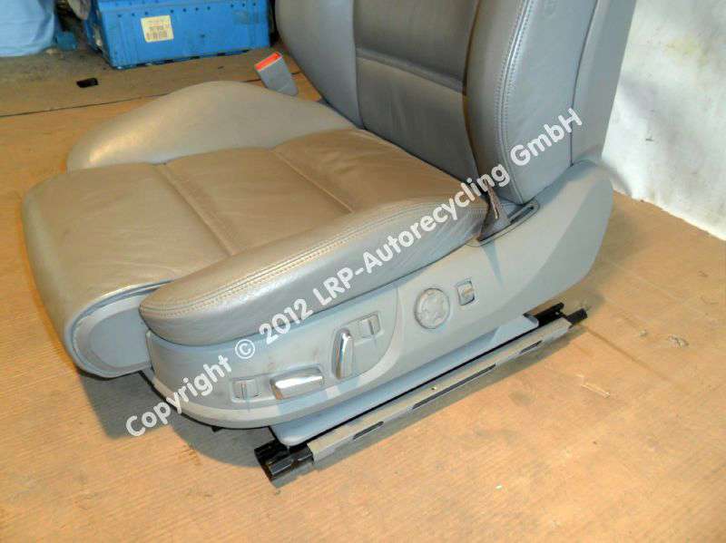 Audi A8 D3 4E Sitzausstattung Leder grau Limousine BJ2003